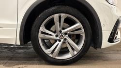 VOLKSWAGEN Tiguan Photo 5