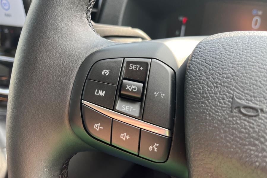 Ford TRANSIT Photo 33f1d958-0c38-4abd-b027-7f891f3eca4f.jpg
