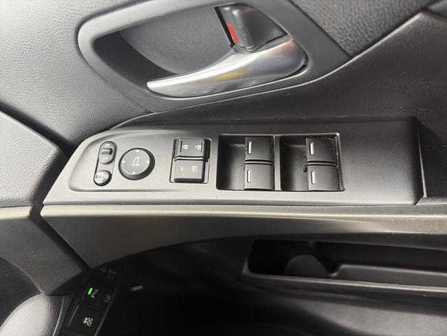 Honda Civic Photo 33f83747-d861-4e0c-8f88-87e2d0c1a6eb.jpg