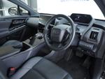 Toyota bZ4X Photo 2