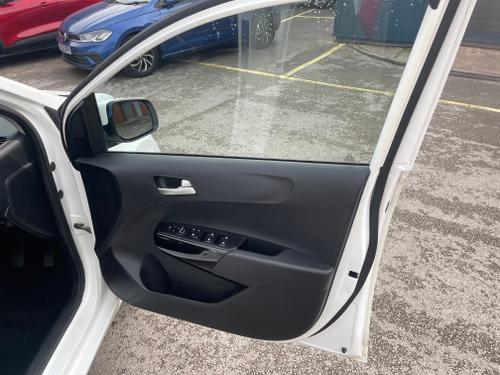 Kia Picanto Photo 3418e891-72ca-4217-b20a-c7814e7dbc55.jpeg
