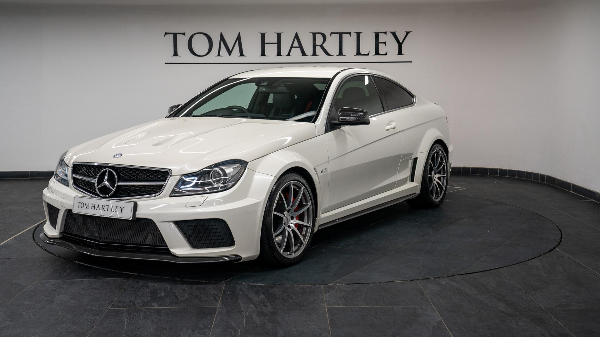 Mercedes-Benz C63 AMG Photo 342a30af-b42c-45db-8231-52ce02621390.jpg