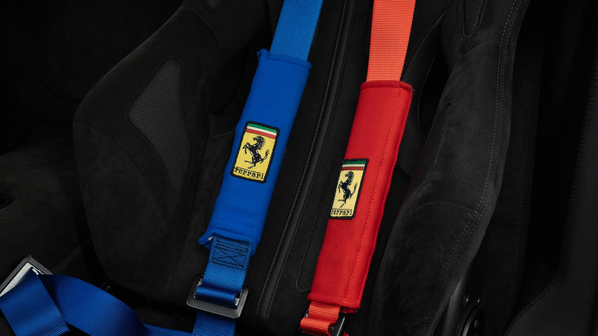 Ferrari 599 GTB Photo 342c623f-c965-4702-a1ff-307b61a2ab99.jpg