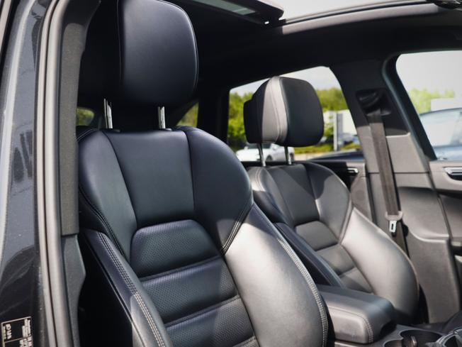PORSCHE Macan Photo 21