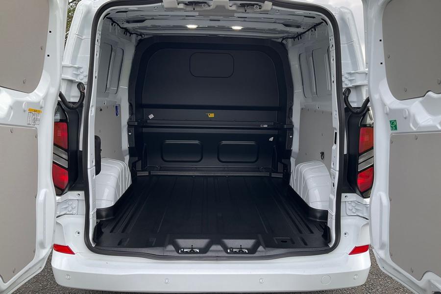 Ford TRANSIT CUSTOM Photo 344212e2-47fb-4078-9159-2220e531f9ed.jpg