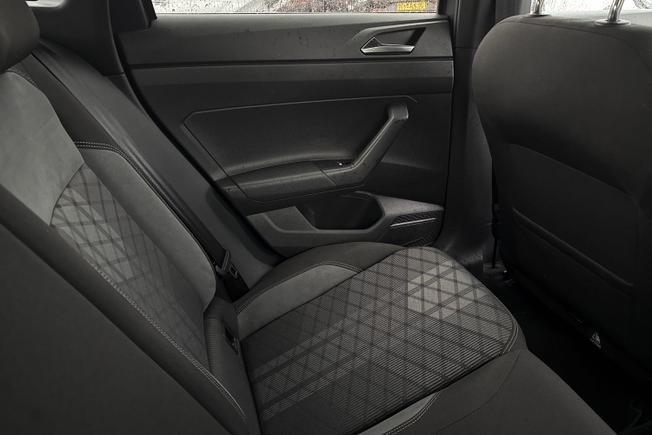 VOLKSWAGEN Taigo Photo 34