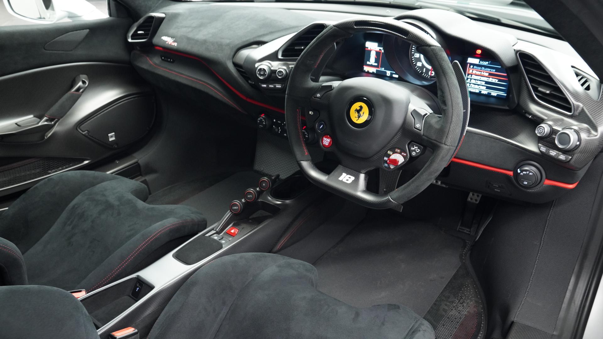Ferrari 488 Pista Photo 345692cc-1fa9-4edd-a19f-4a3b9d7c92ed.jpg