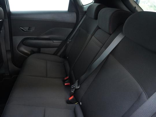 Hyundai KONA Photo 3456f4e9-f9c3-4e2a-8239-6363cefd2d28.jpg