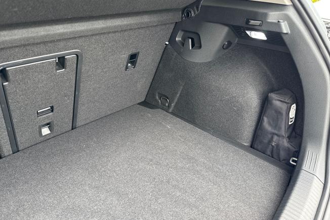 Volkswagen Golf Photo 22