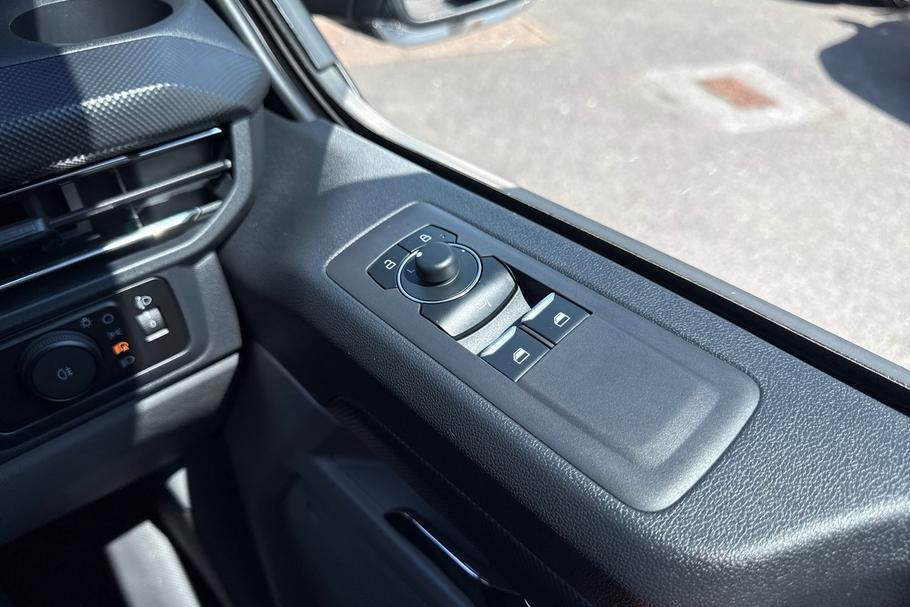 Used Ford TRANSIT CUSTOM CUSTOMLTD5 9