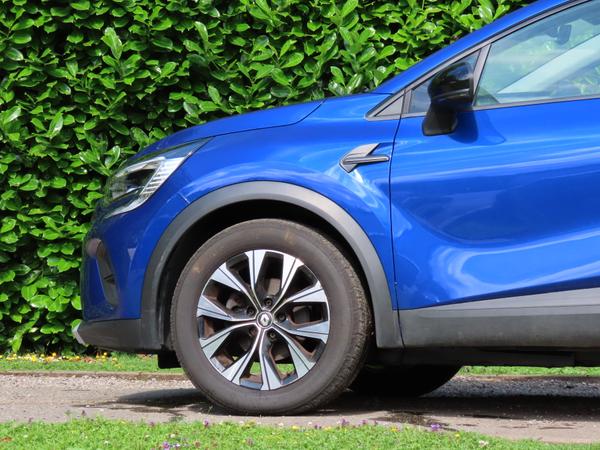 Used Renault Captur CK23OSA 9