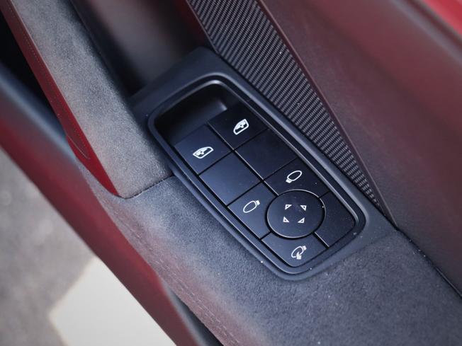 PORSCHE 911 Photo 22