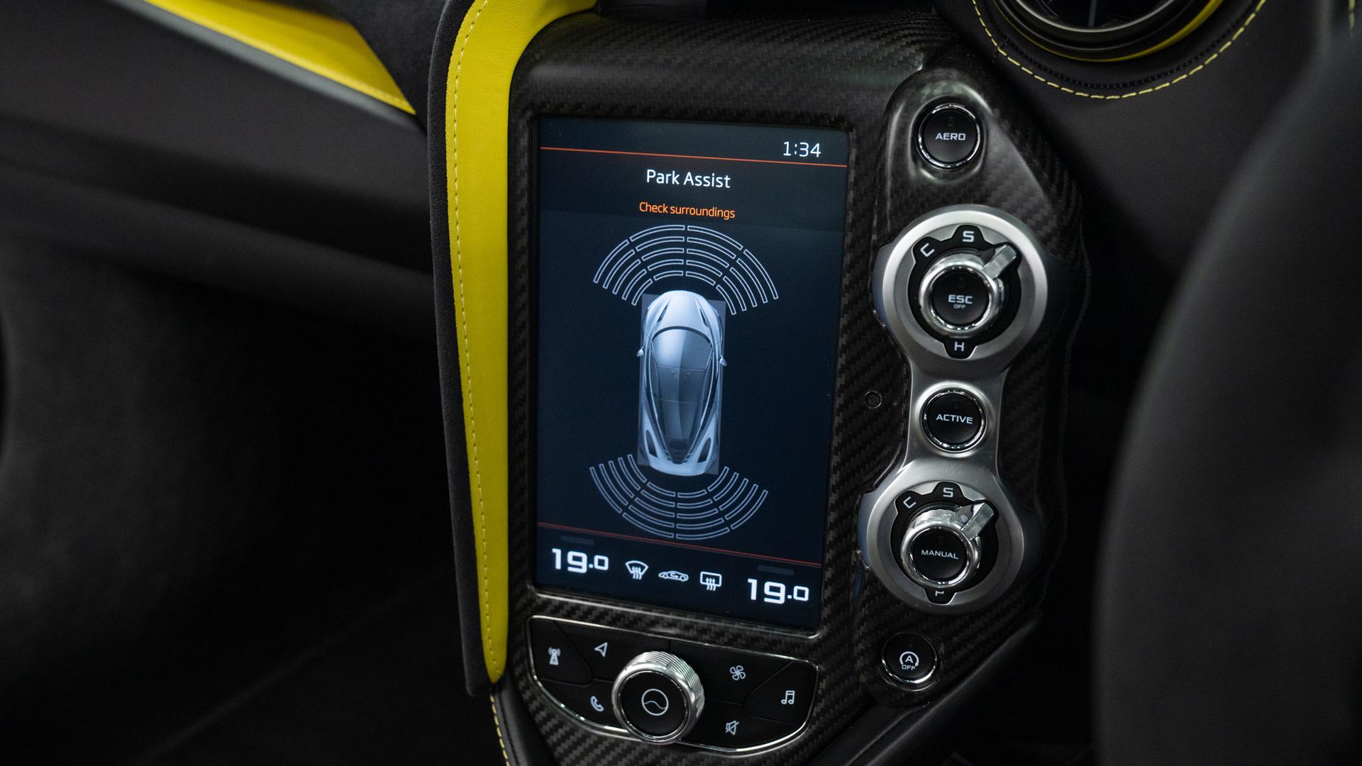 McLaren 720S Photo 34698479-b4cd-4d3d-81ee-8dbd2a4fade5.jpg