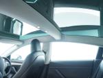 TESLA Model 3 Photo 9