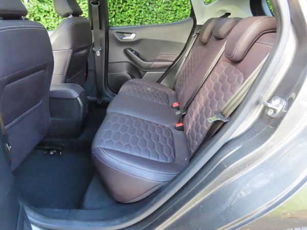 Used Ford Fiesta BJ18LWE 13