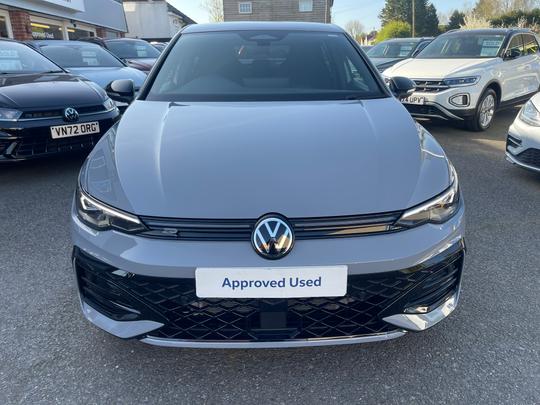 Volkswagen Golf Photo 348bc85c-f328-4678-bac5-33e993ca8f16.jpg