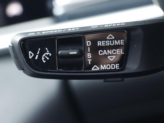 PORSCHE Panamera Photo 52