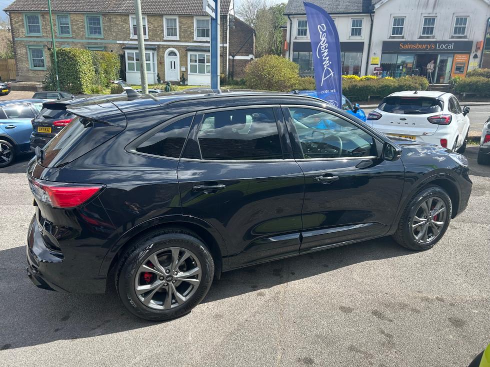 Ford Kuga Photo 34a0f91f-1b14-43a7-b11c-675e1385379e.jpeg