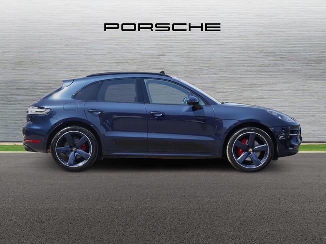 PORSCHE Macan Photo 3