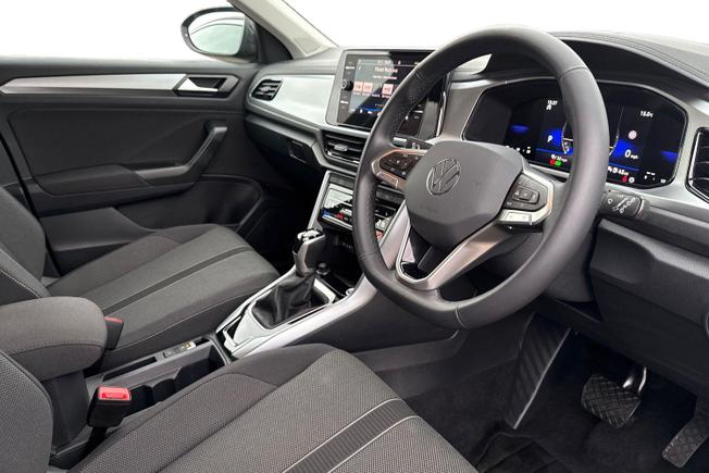 Volkswagen T-Roc Photo 8