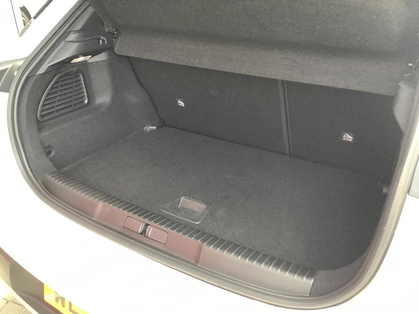 Vauxhall Mokka Photo 34f6776e-f688-40db-98f6-aa7ac5de6506.jpg