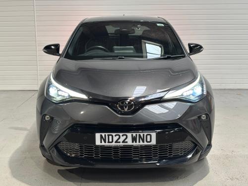 Toyota C-HR Photo 34fb978a-714b-4d5c-ad4a-7f5083052eb3.jpeg