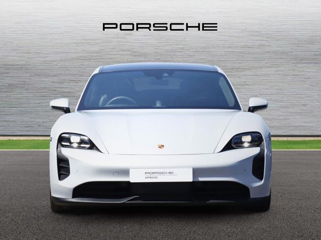 PORSCHE Taycan Photo 5