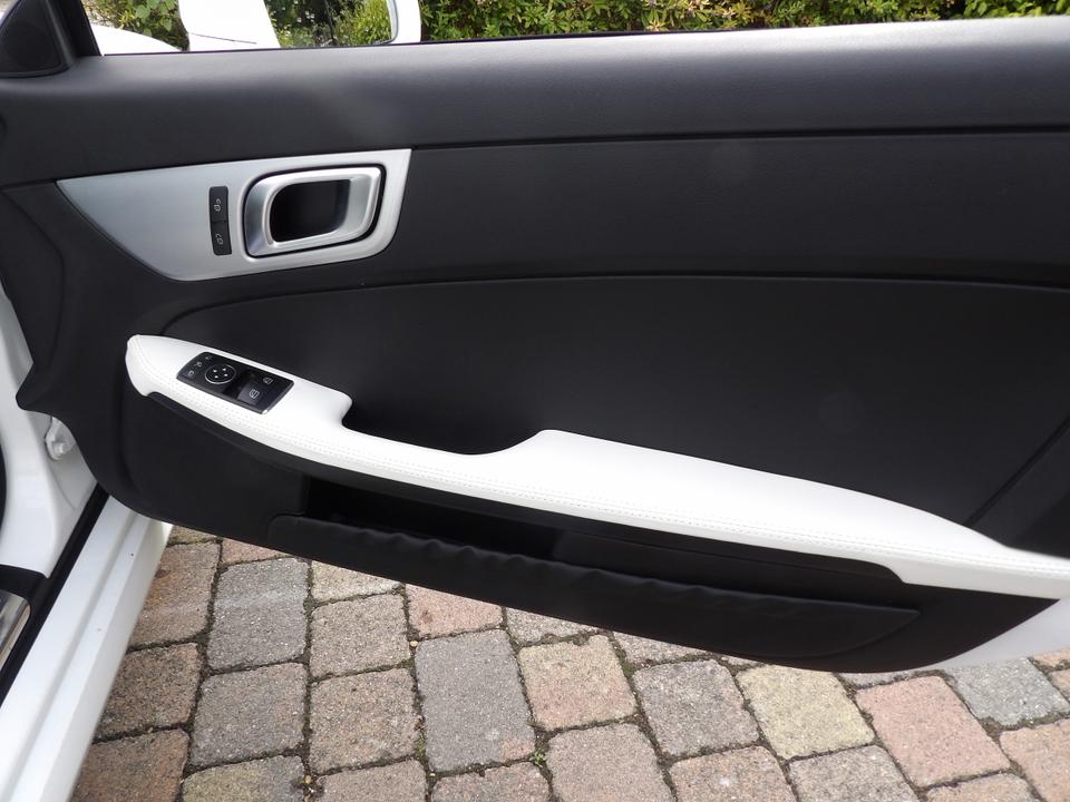 Used Mercedes-Benz SLK BU65DHA 24