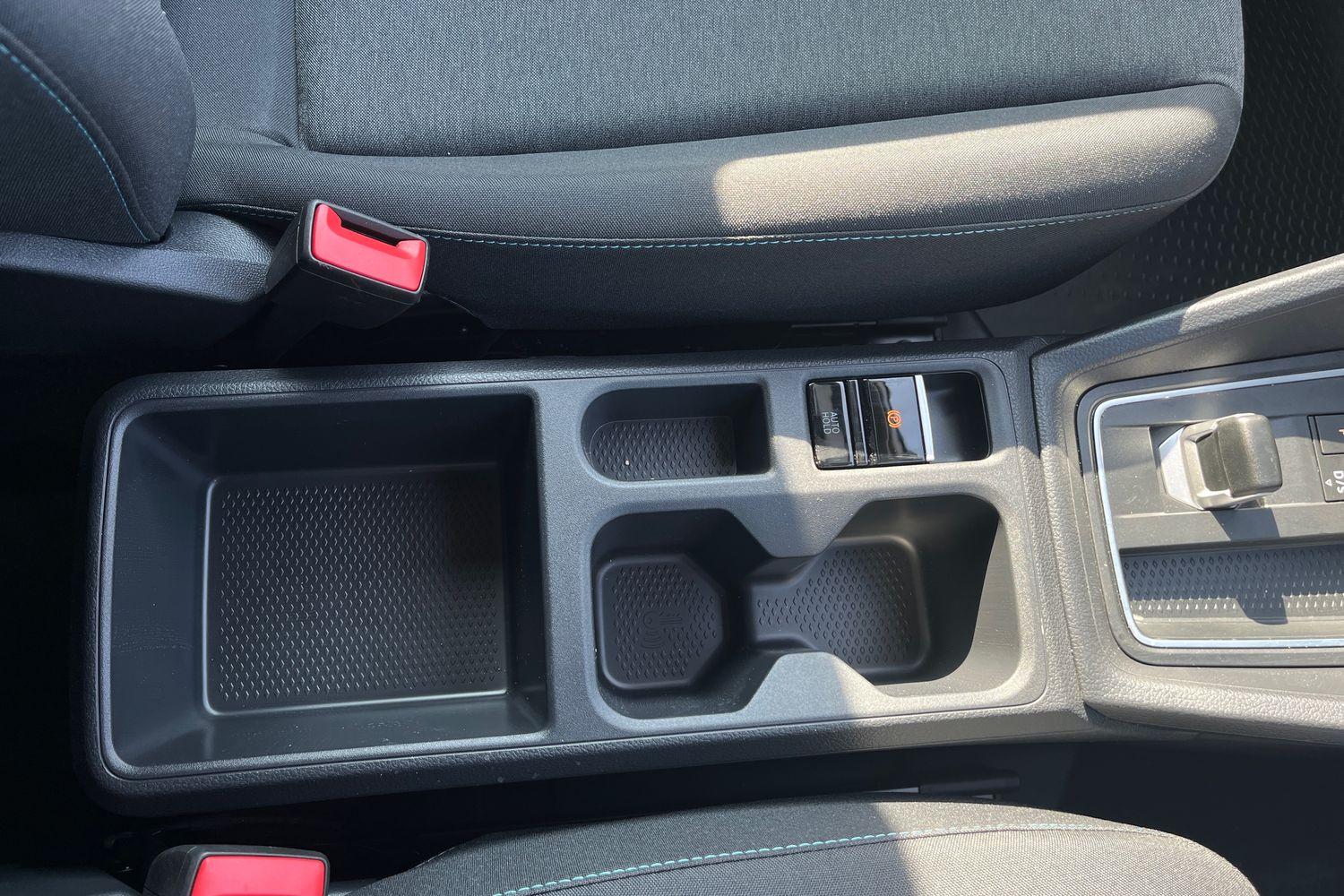 Ford TRANSIT CONNECT Photo 25