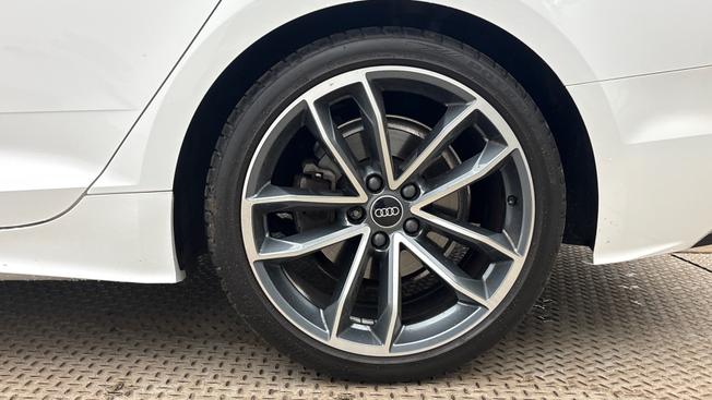 Audi A5 Photo 5