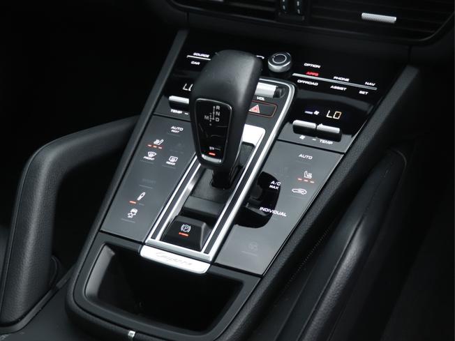 PORSCHE Cayenne Photo 29