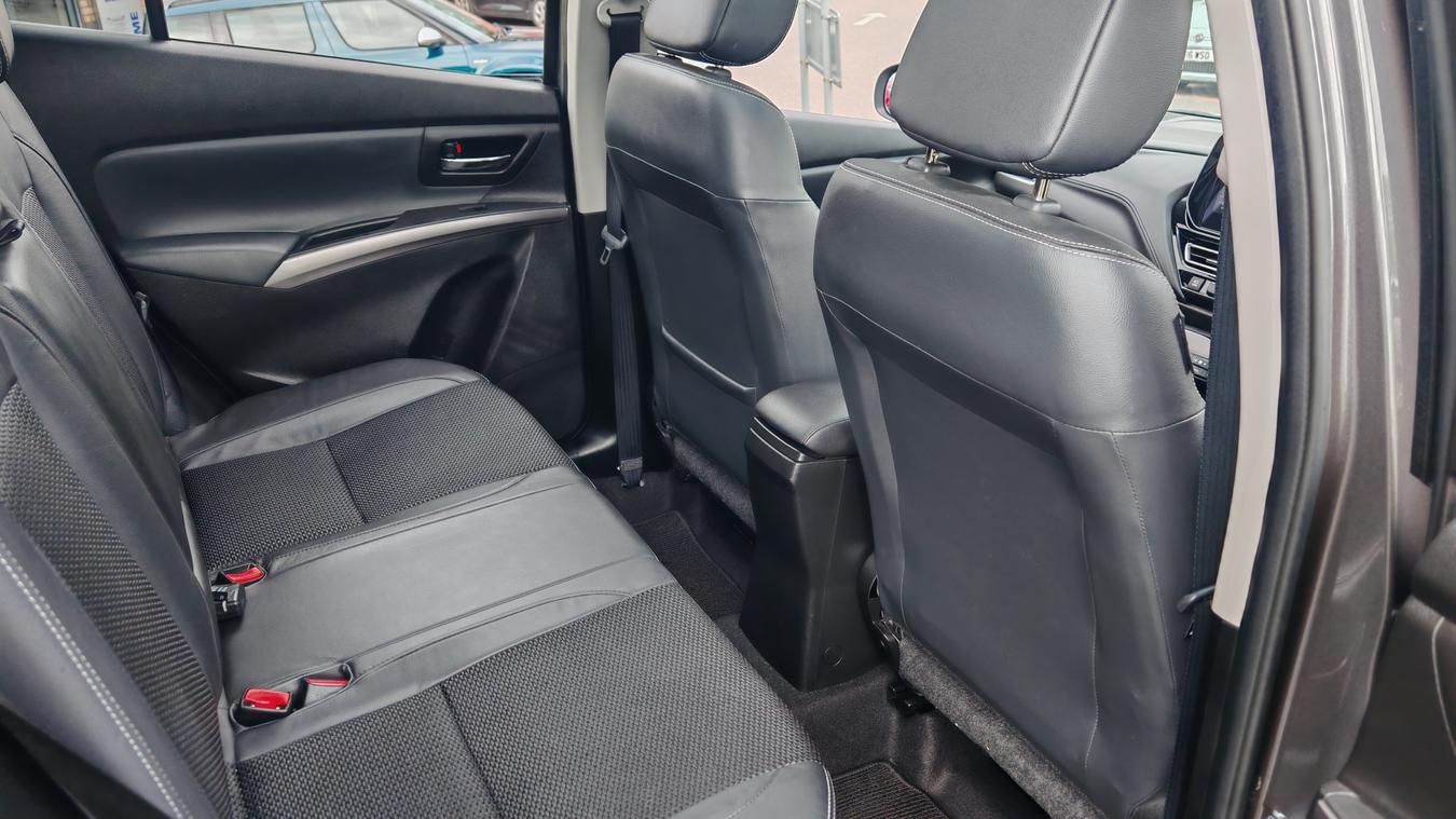 Used Suzuki S-Cross WN72HJG 14