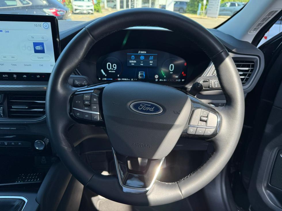 Ford Kuga Photo 35425bf6-f747-4bb4-b572-b20f8f9aaa85.jpeg