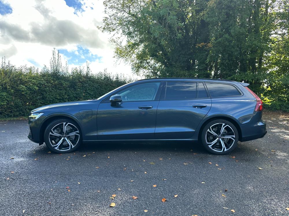 Used Volvo V60 CP72VMO 7