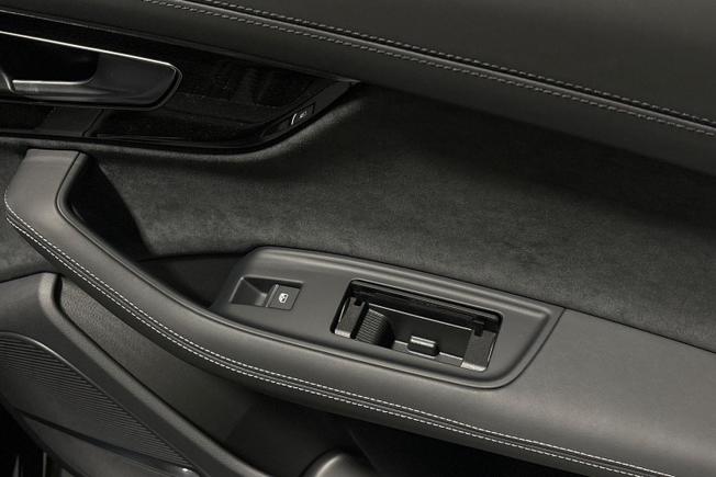 AUDI  Q7 Photo 38