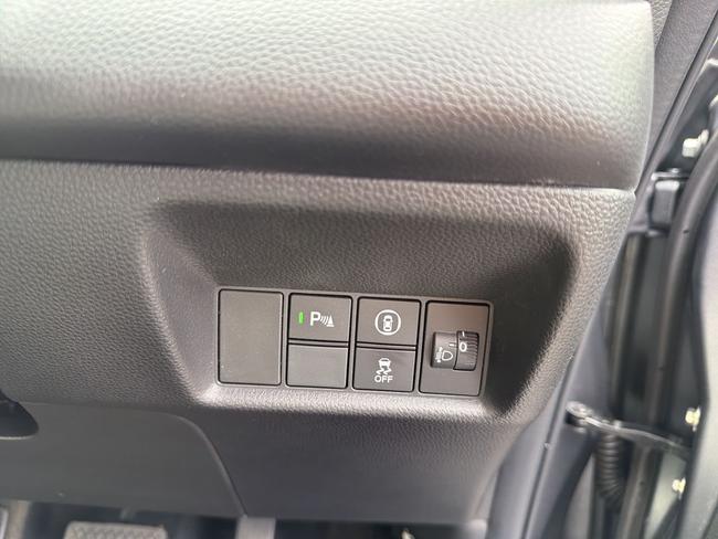 Honda Jazz Photo 3549aef8-a79a-4e23-9649-202e50a221dc.jpg