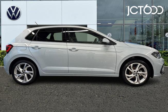 VOLKSWAGEN Polo Photo 4