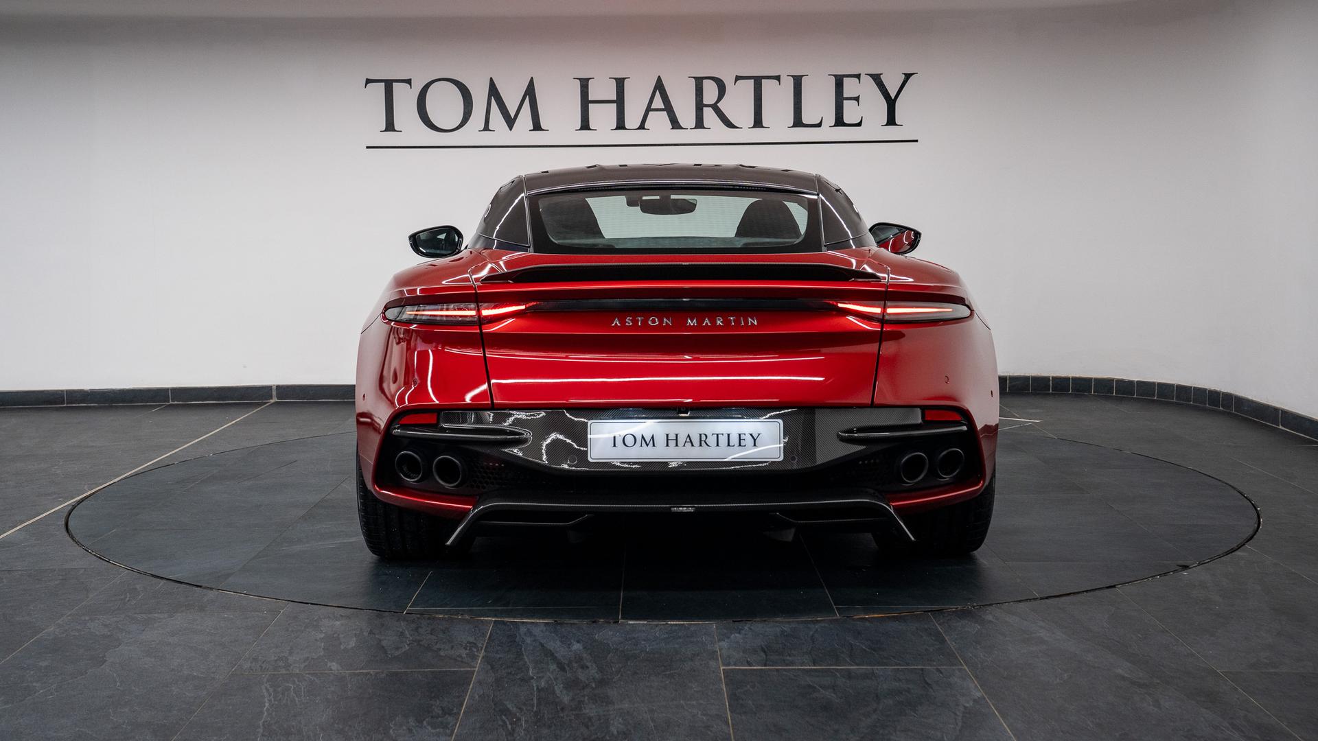 Aston Martin DBS Photo 3552aa6f-9f00-4bce-ac10-e9f4f78ea0dc.jpg