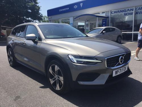 Volvo V60 Cross Country Photo 3564145a-e21e-4791-8457-d7c02035434b.JPG