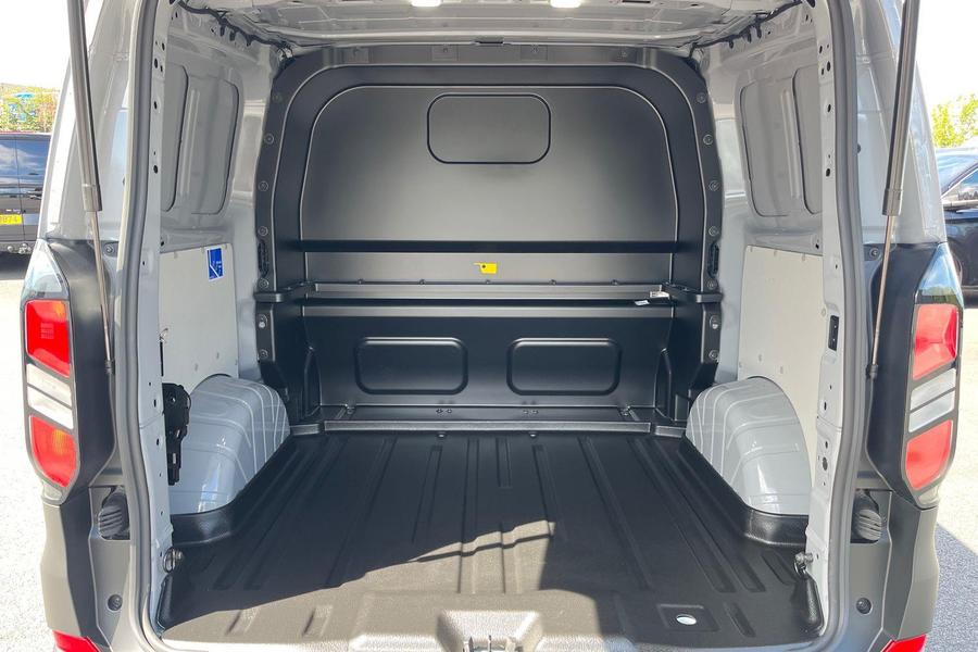 Ford TRANSIT CUSTOM Photo 356bdaa3-991b-42c6-8ed0-b7cb10174294.jpg