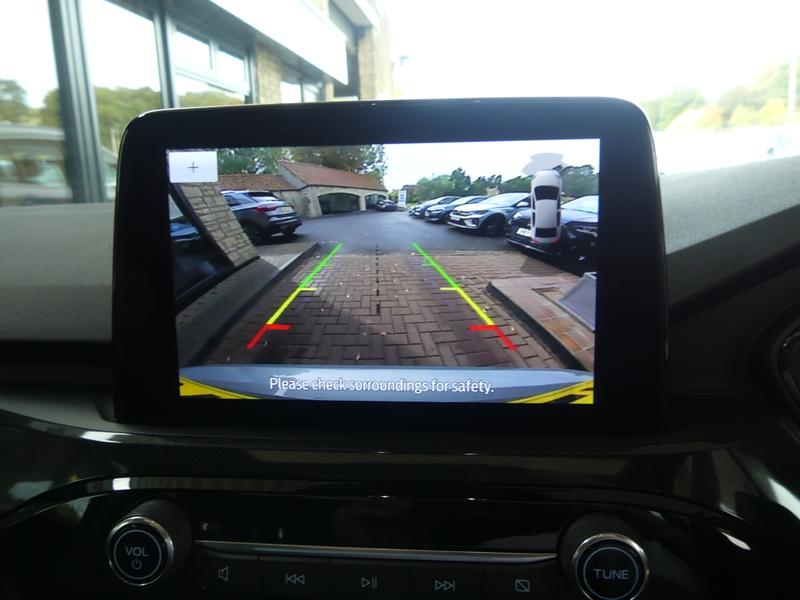 Ford Kuga Photo 3571aa95-abb0-4323-a728-bcee8b5c1c2b.jpg