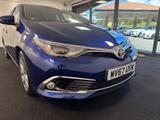 Toyota Auris Photo 5
