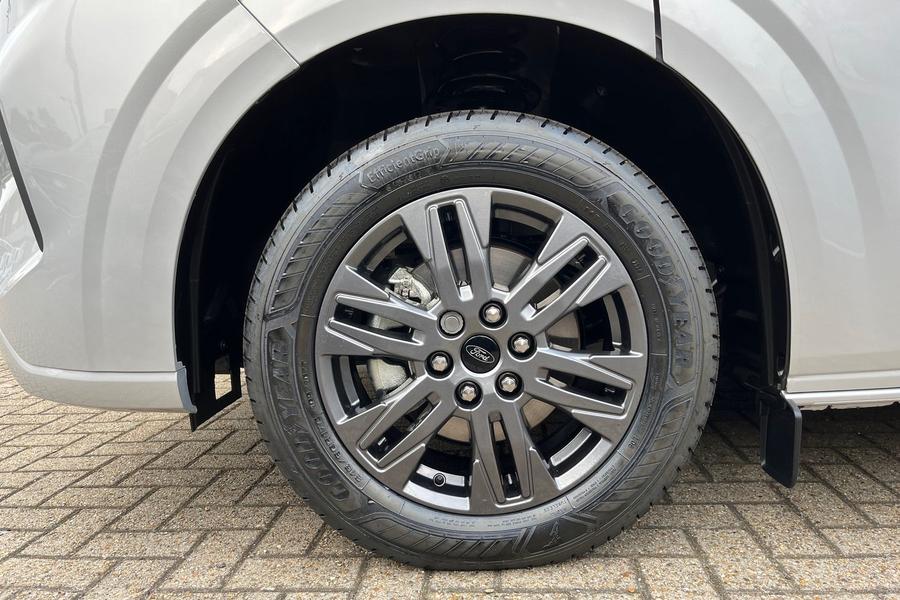 Ford TRANSIT CUSTOM Photo 358d3303-0c77-4455-b831-82d82c386bad.jpg