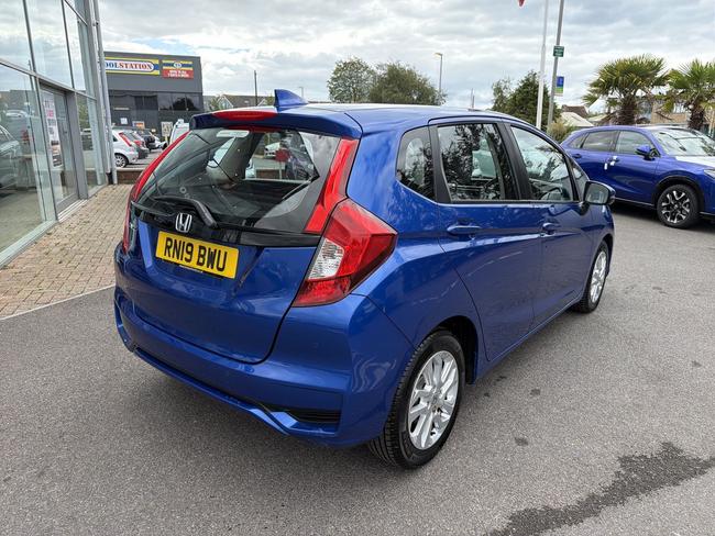 Honda Jazz Photo 35a4218e-7b02-4129-a7b0-e03a425cde32.jpg