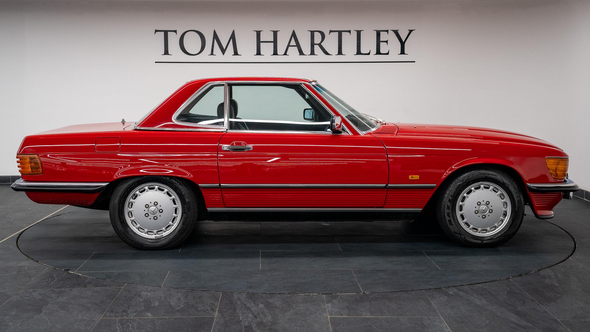 Mercedes-Benz 300 Photo 35b49fde-7405-4954-870b-5732eaffc4a2.jpg