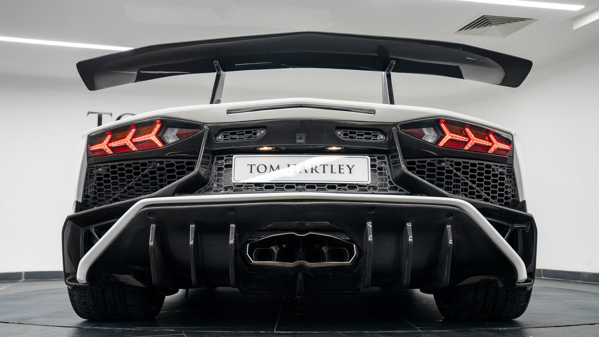 LAMBORGHINI Aventador Photo 35b5aa8a-6994-4bf1-a5fa-299e0db53e72.jpg