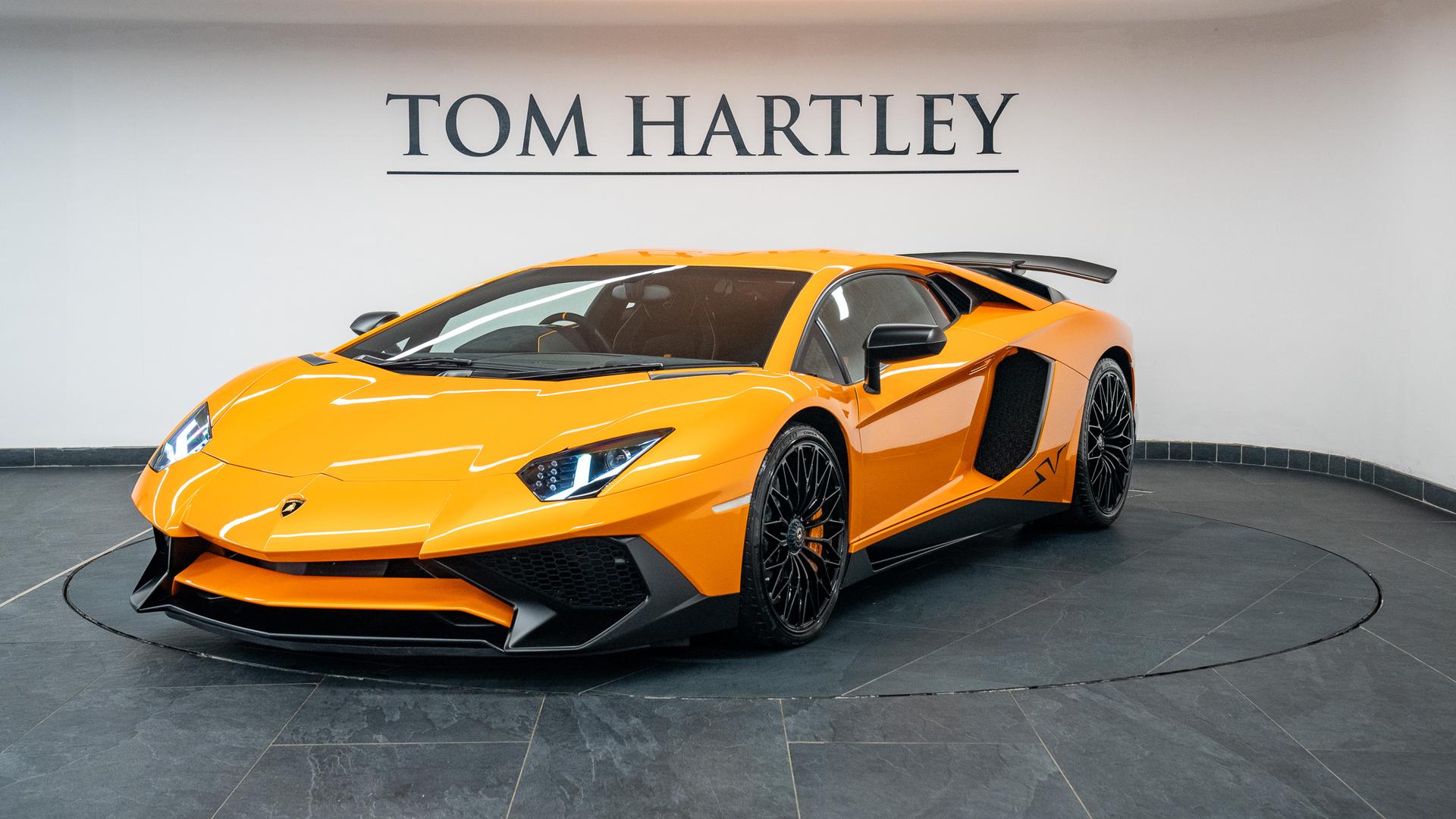LAMBORGHINI Aventador Photo 35be163e-7713-43e1-9191-5c15068c2b71.jpg