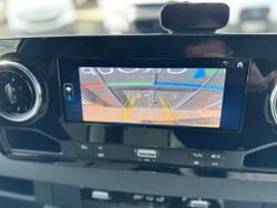 Mercedes-Benz Sprinter Photo 10