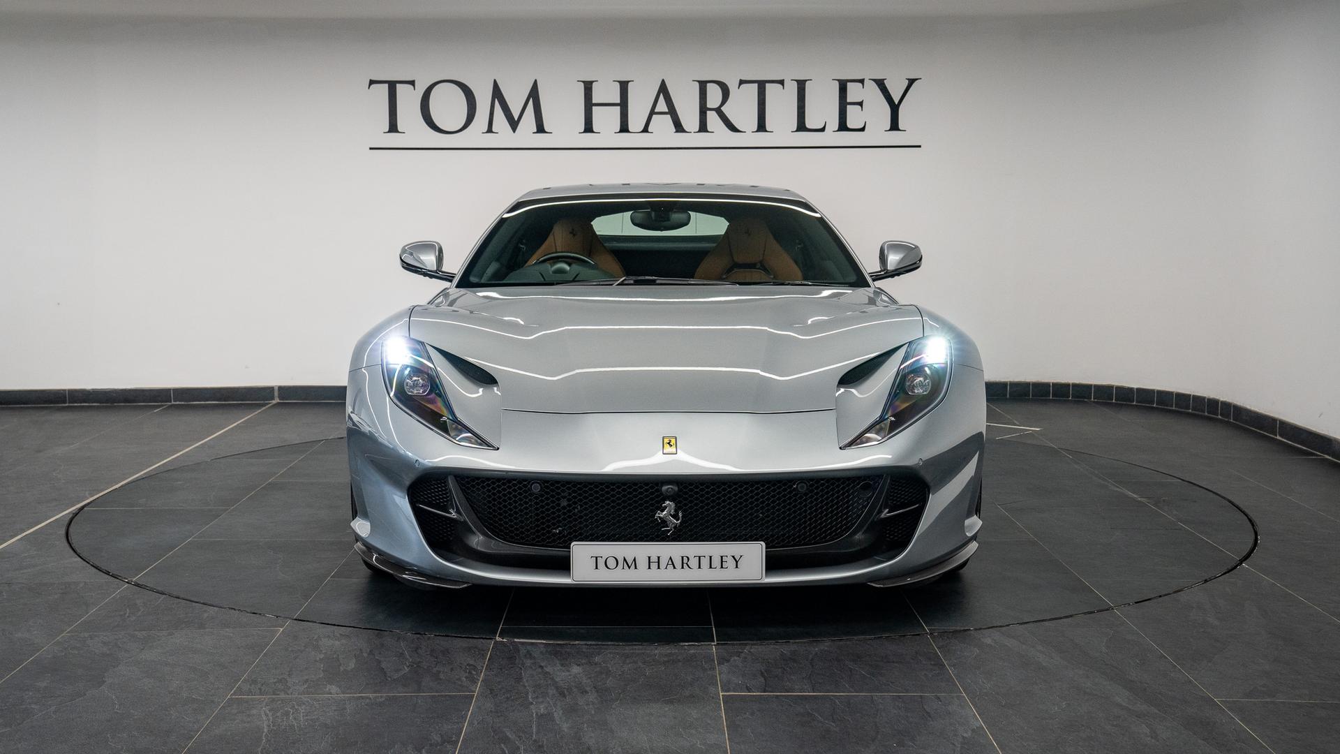 Ferrari 812 Photo 35c0e903-56a4-43d5-9806-77e631155a17.jpg