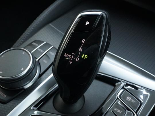 BMW 5 Series Photo 35c1f7fc-d8db-474d-b7d1-f0d528f0b139.jpg